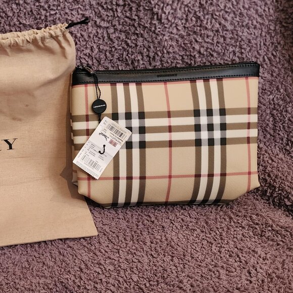 Burberry Makeup Bag - Picture 1 of 4